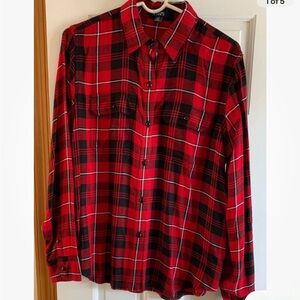 NWT Chaps Women’s Black, Red and White Long Sleeve Button Shirt Large